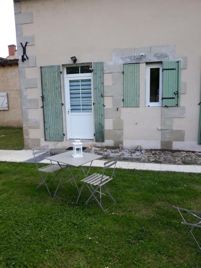 Hotes De L'Isle Saint-Medard-de-Mussidan Ngoại thất bức ảnh